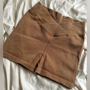 Joylab Crossover Ribbed Shorts Tan size M